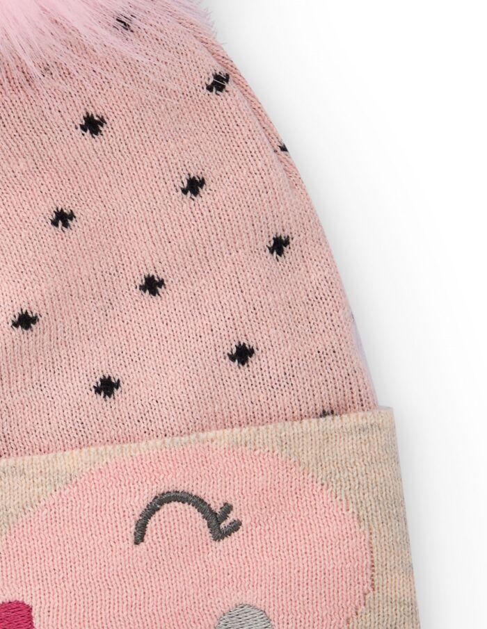 Cappellino in maglia per bambina rosa con pompon e faccina ricamata - immagine 3